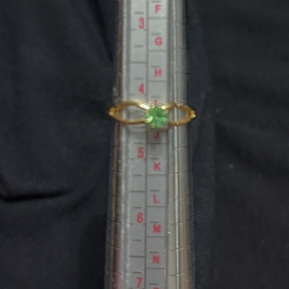 4 gold tone rings - Picture 6 of 9